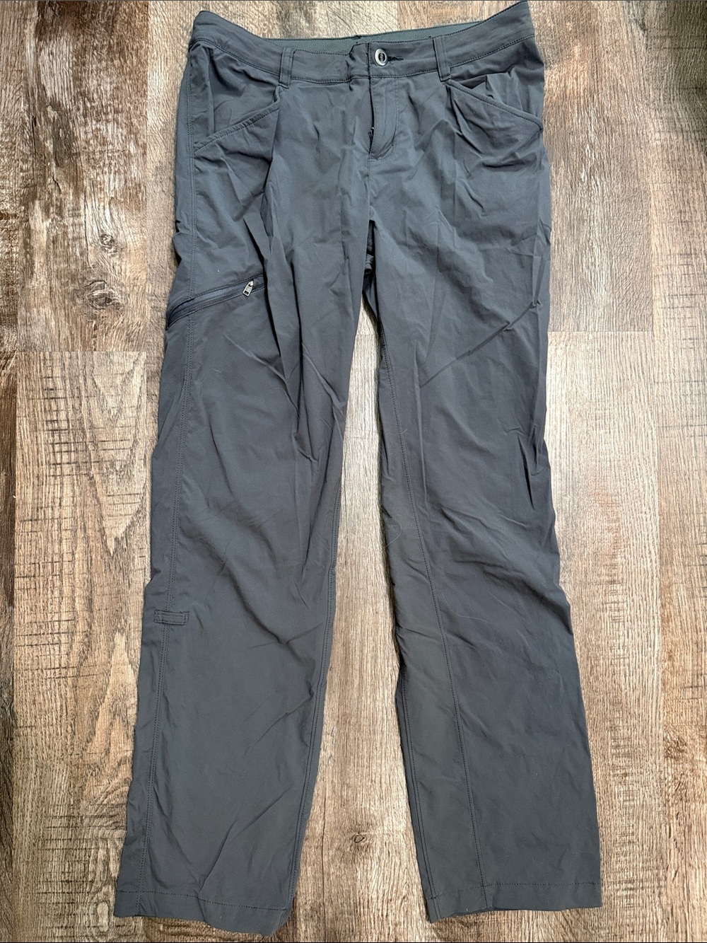 Patagonia Women’s Quandary Hiking Pants Charcoal Gray (W 8)